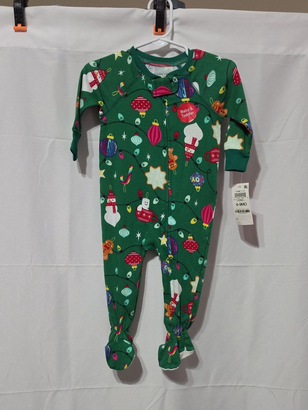 Holiday Lane Baby Christmas Footed Sleeper. Size: 6-9 Months
